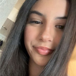 Meet your Posher, Lacy